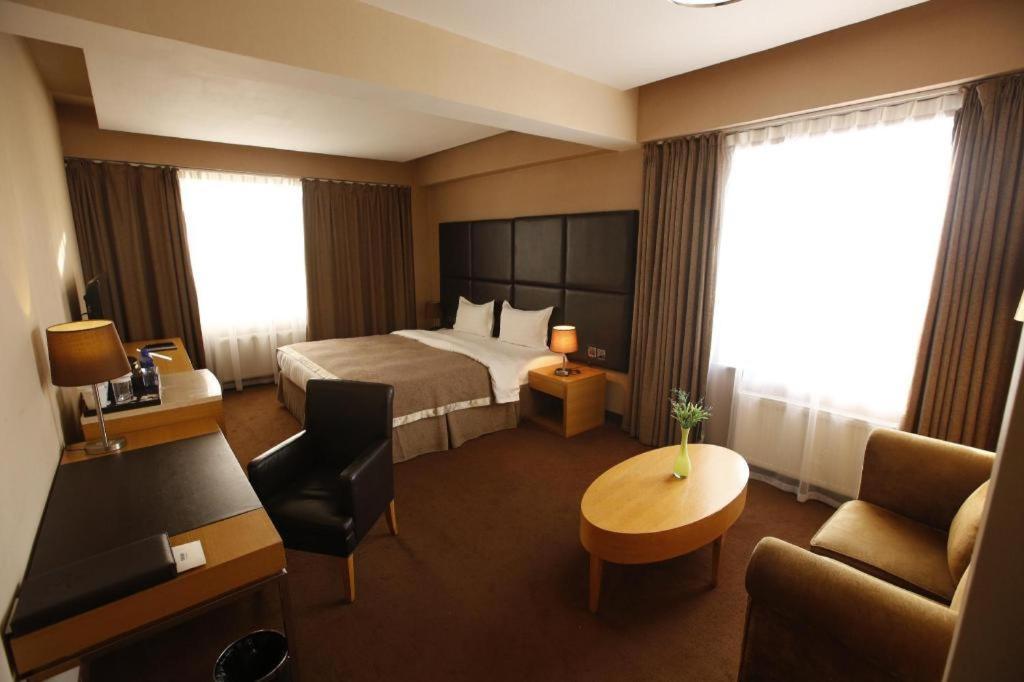 The Corporate Hotel And Convention Centre Ulaanbaatar Exterior foto